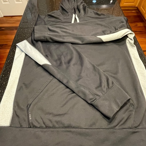 Nike Therma-Fit Mens Hoodie Full Zip Large, Gray Swoosh 2Tone Black / Gray Large - Picture 4 of 11